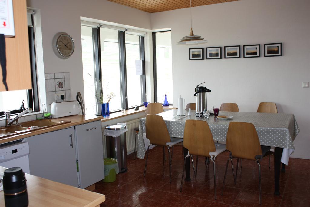 Guesthouse Gimbur Reykjarholl Dış mekan fotoğraf