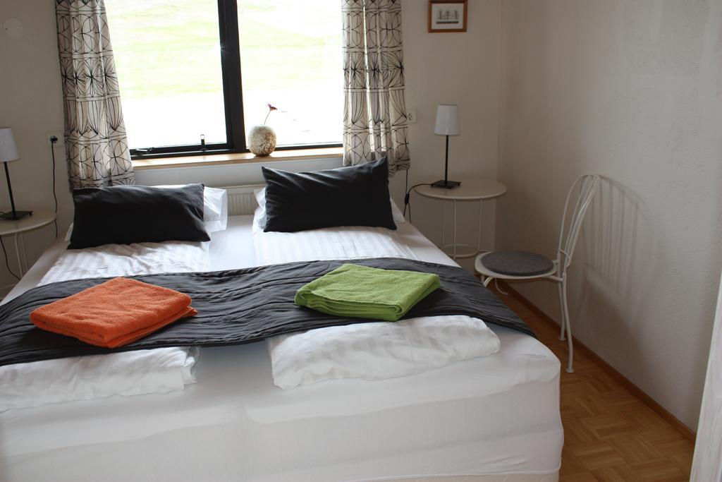 Guesthouse Gimbur Reykjarholl Dış mekan fotoğraf